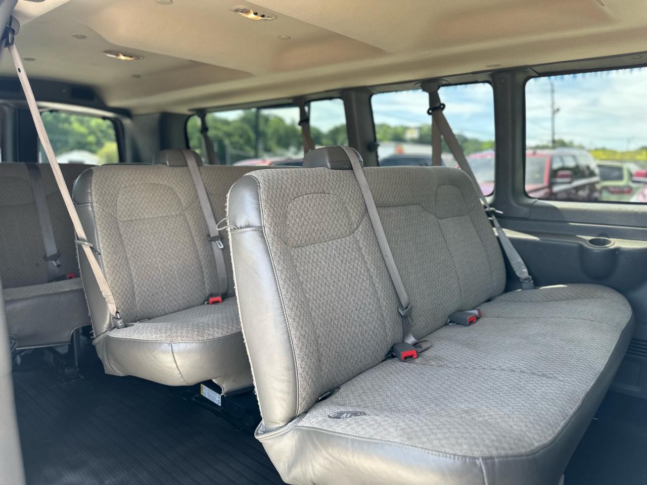 Chevrolet Express LS 3500 Extended 2023