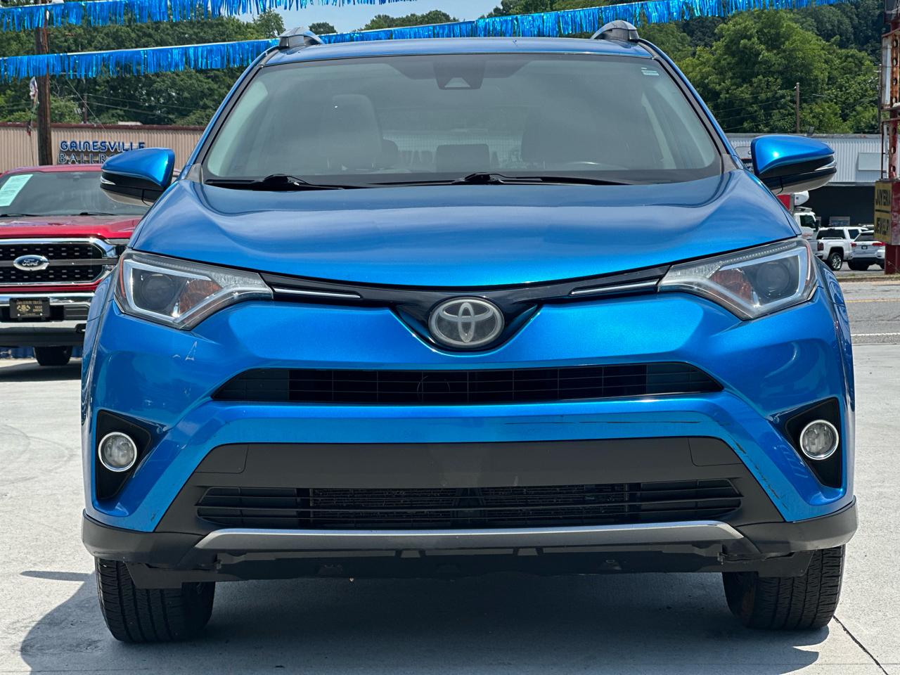 Toyota RAV4 XLE FWD 2018