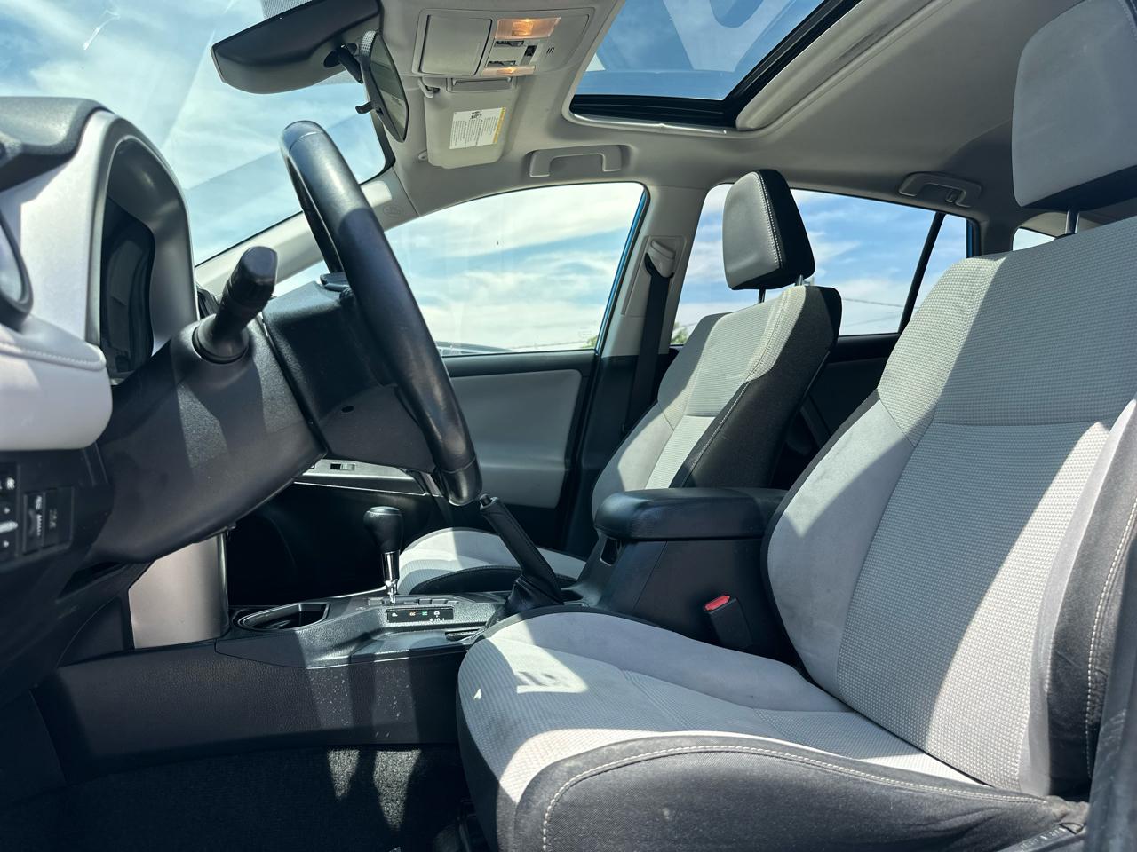 Toyota RAV4 XLE FWD 2018