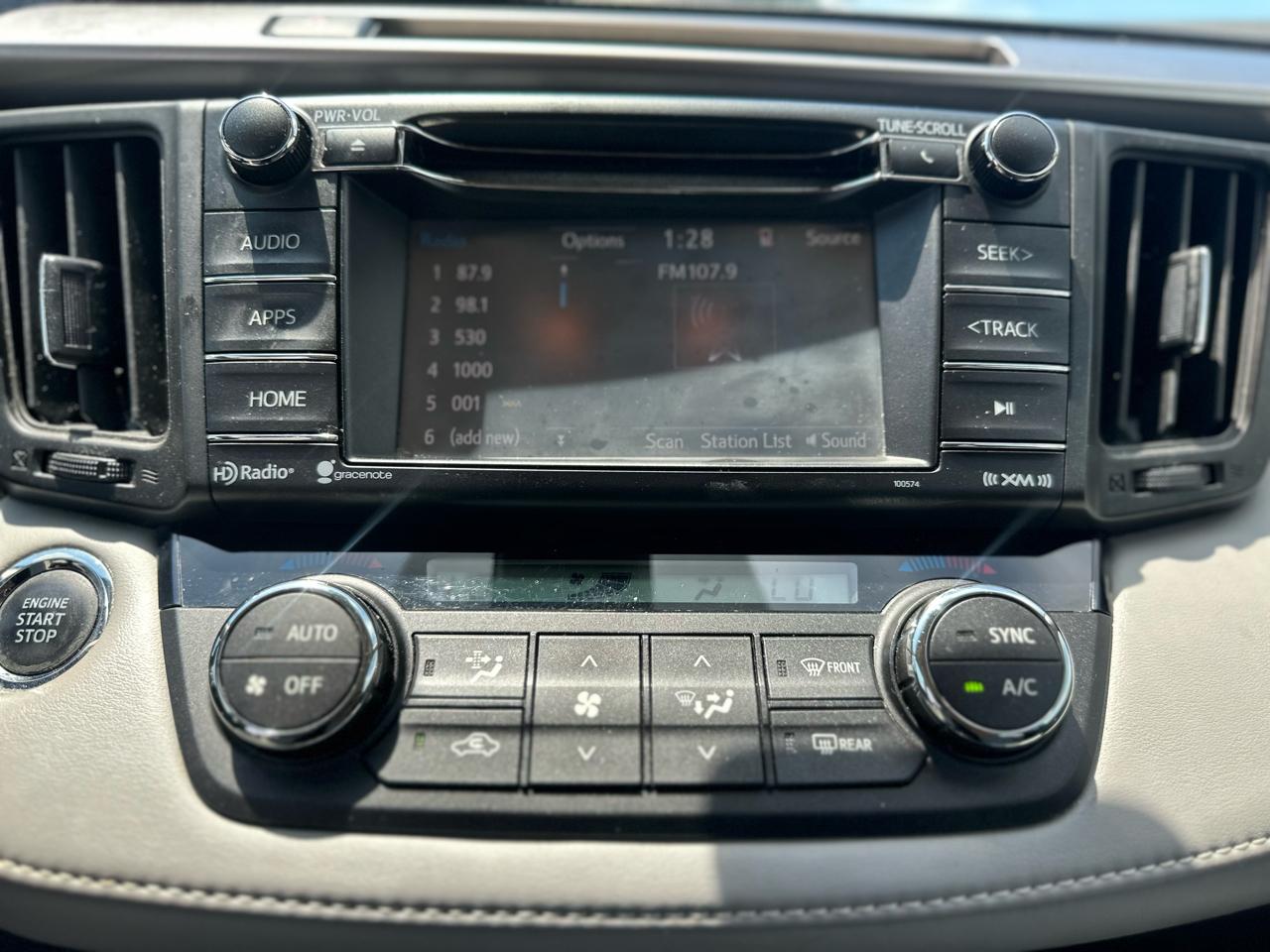 Toyota RAV4 XLE FWD 2018