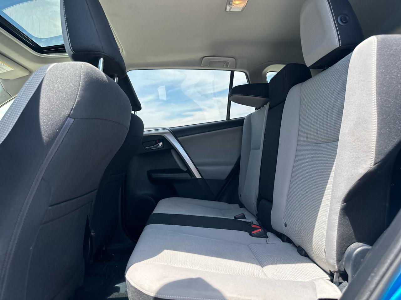 Toyota RAV4 XLE FWD 2018
