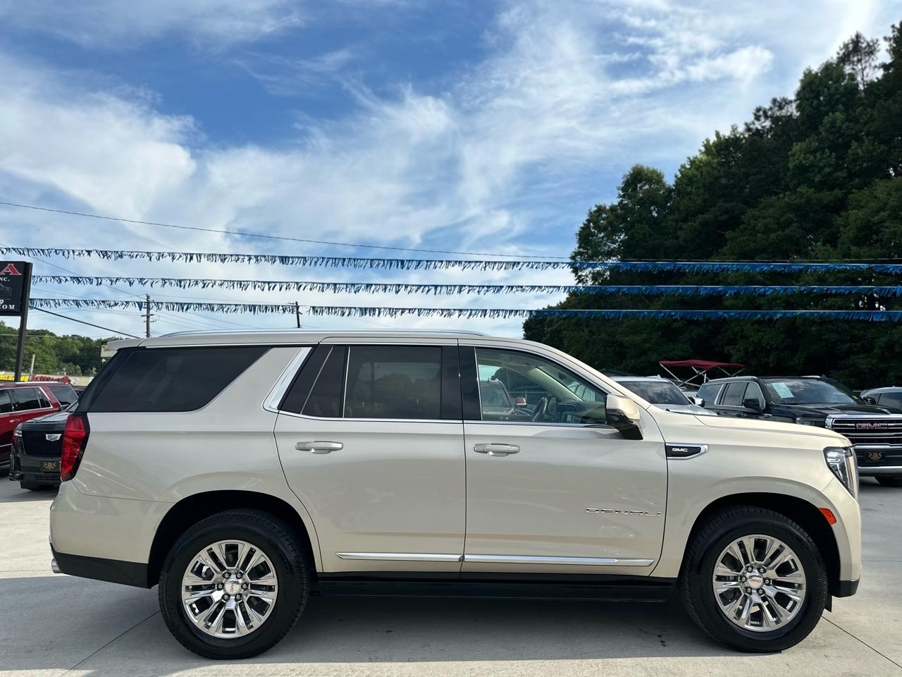 GMC Yukon Denali 2WD 2021