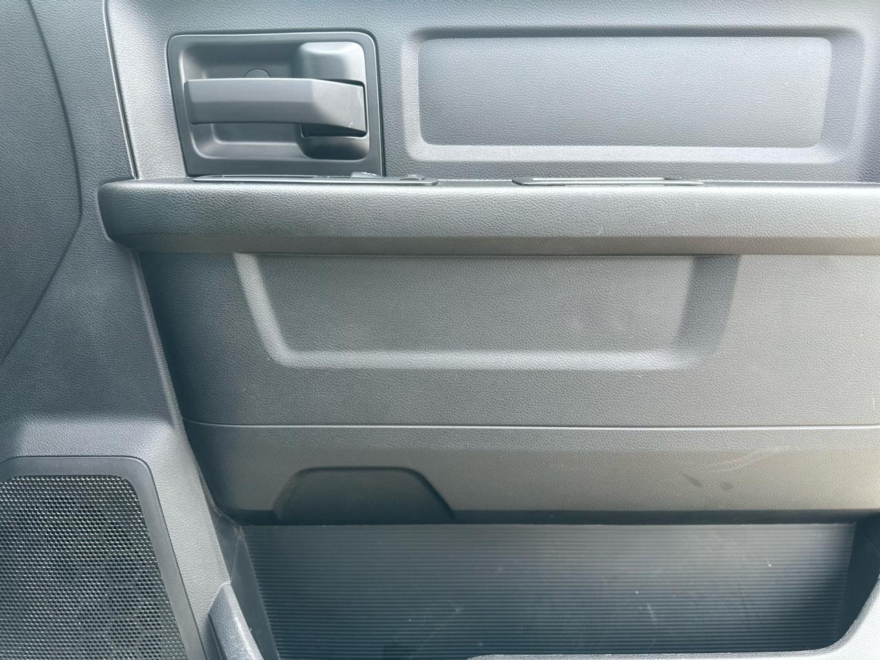RAM 2500 Tradesman Crew Cab SWB 4WD 2024