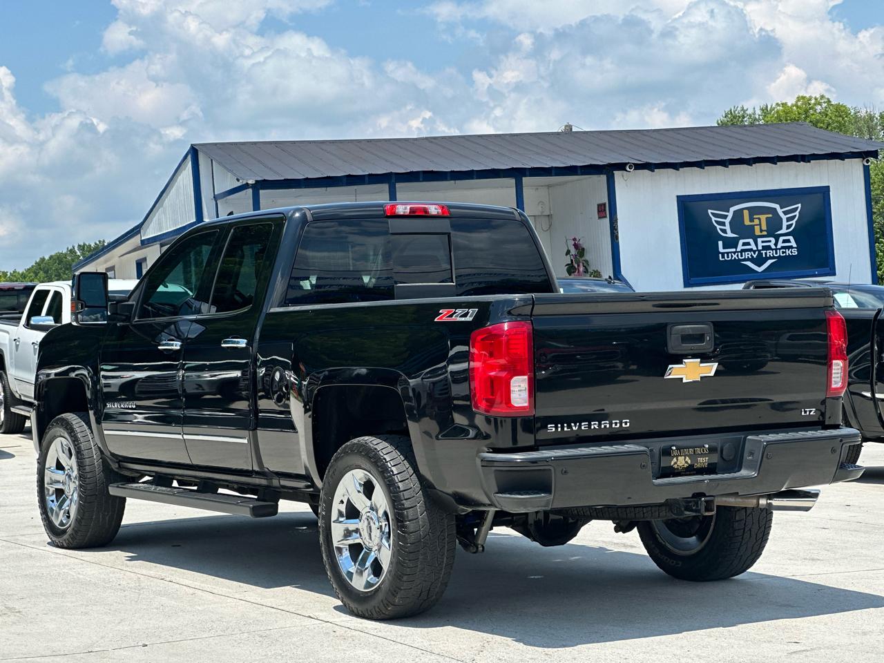Chevrolet Silverado 1500 LTZ Double Cab Short Box 4WD 2017
