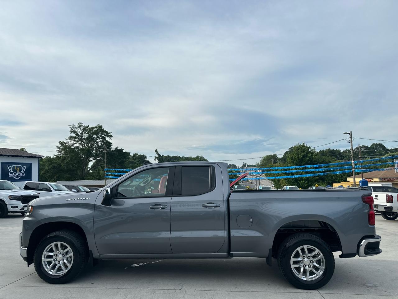Chevrolet Silverado 1500 LT 2WD 2021