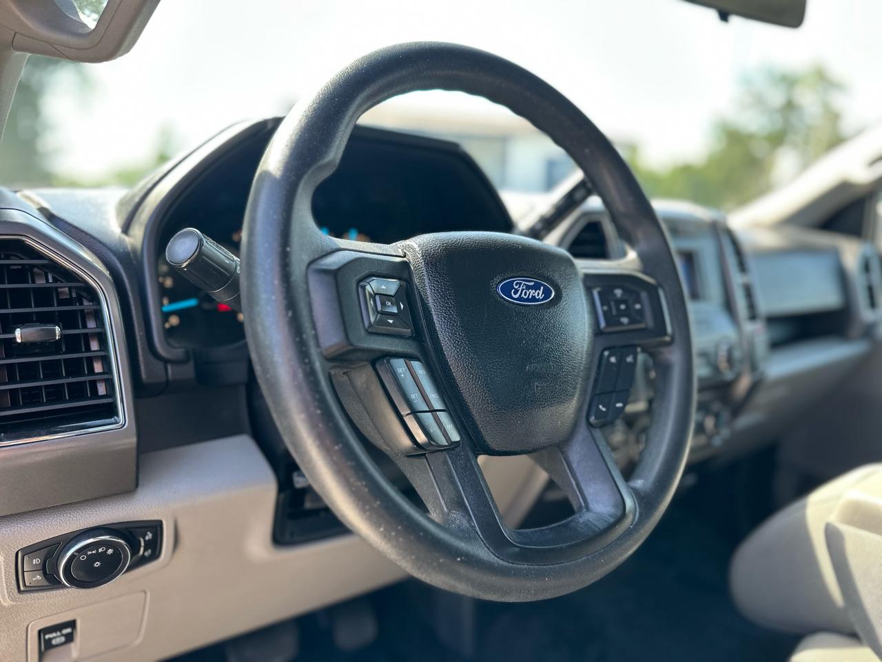 Ford F-150 XLT 2WD 2018