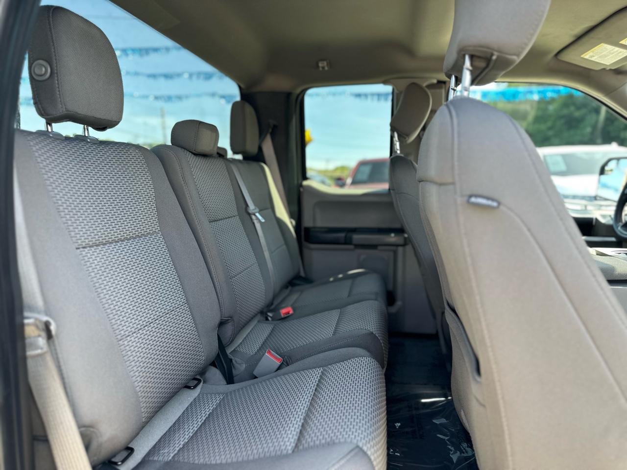 Ford F-150 XLT 2WD 2018