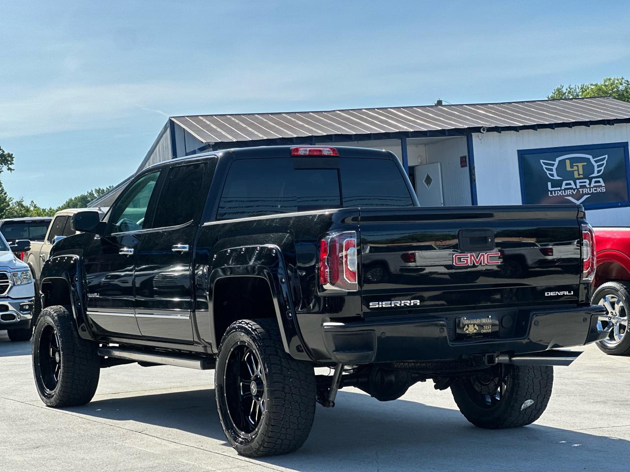 GMC Sierra 1500 Denali Crew Cab Long Box 4WD 2016
