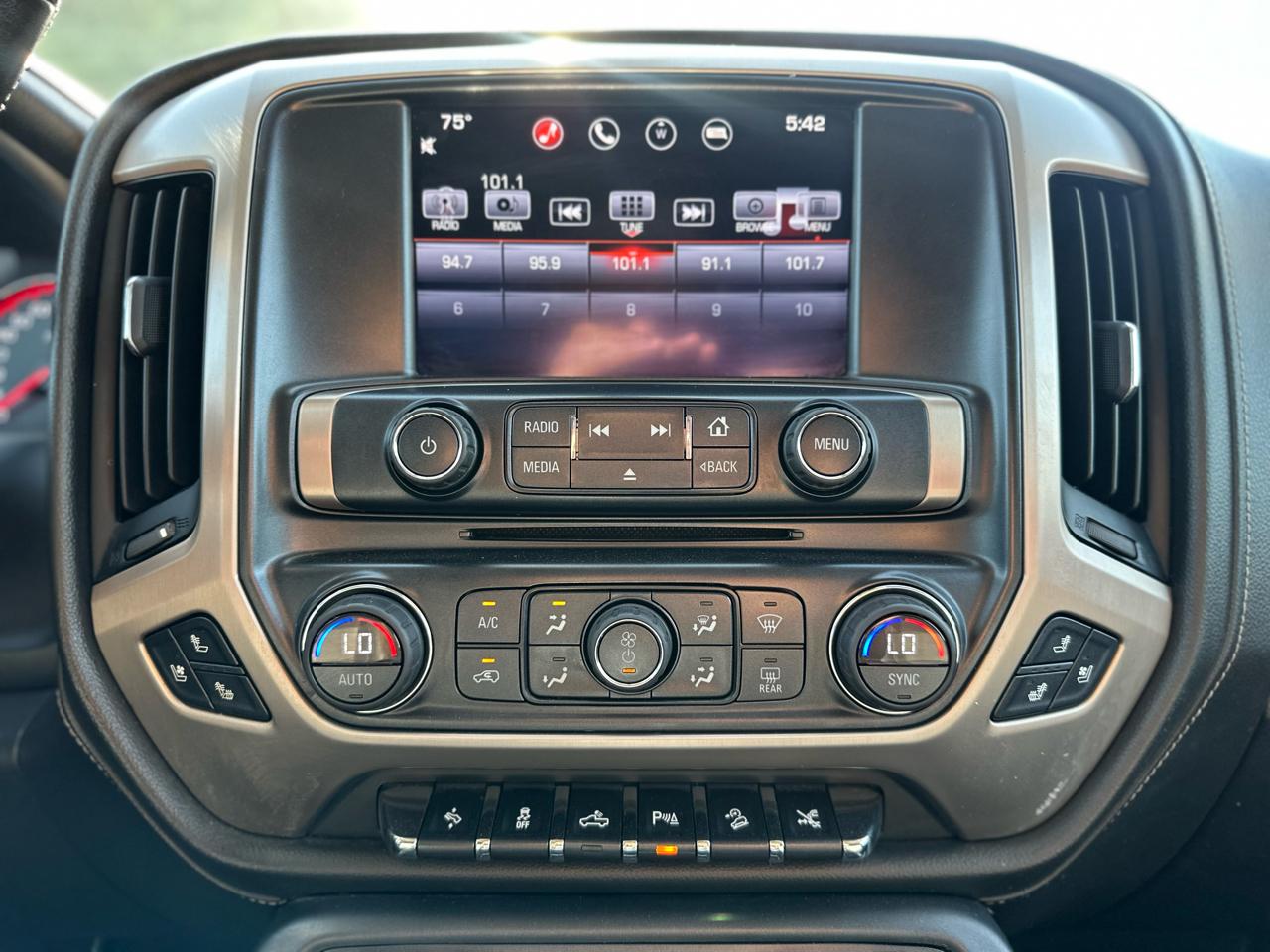 GMC Sierra 1500 Denali Crew Cab Long Box 4WD 2016