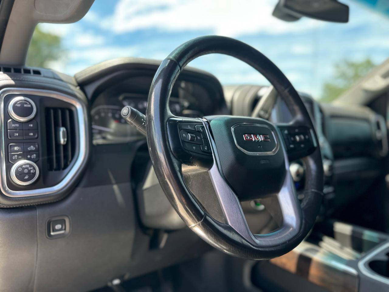 GMC Sierra 1500 SLT Crew Cab 4WD 2020