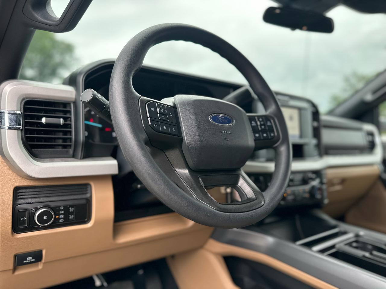 Ford F-450 SD XLT Crew Cab DRW 4WD 2026