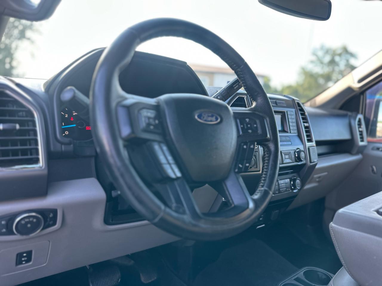 Ford F-150 XLT 4WD 2015