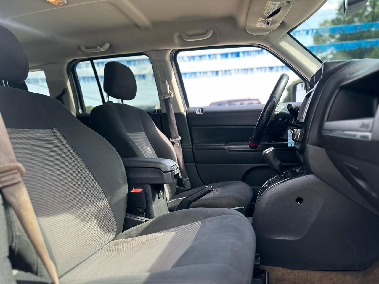 Jeep Patriot Latitude 2WD 2017