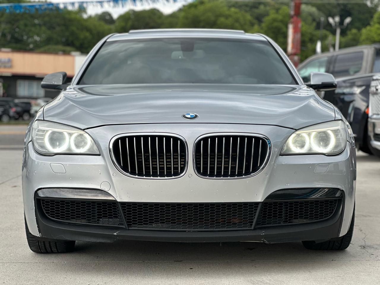 BMW 7-Series 750i xDrive 2013