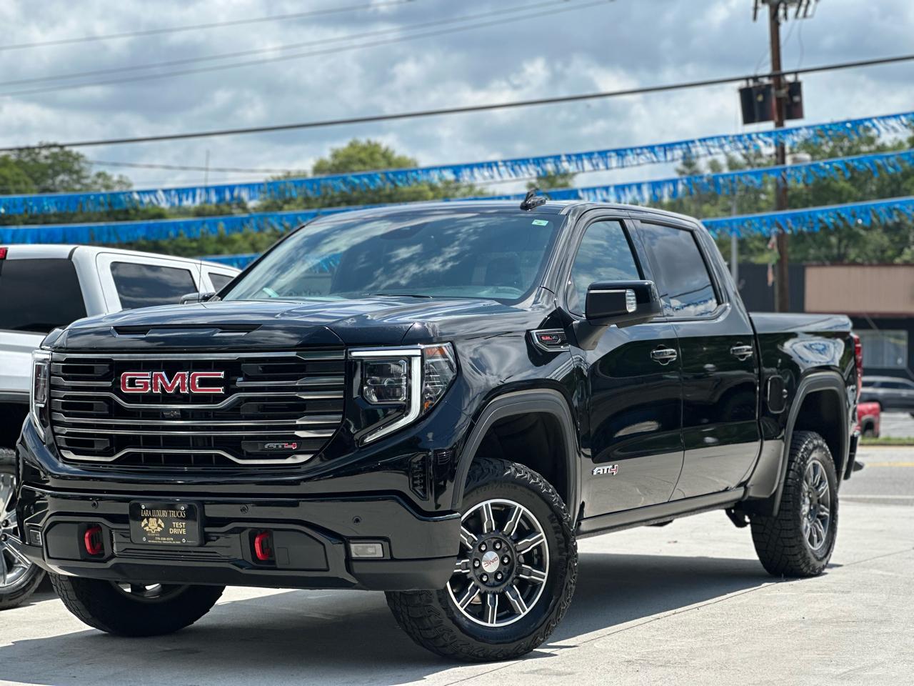GMC Sierra 1500 AT4 Crew Cab 4WD 2025