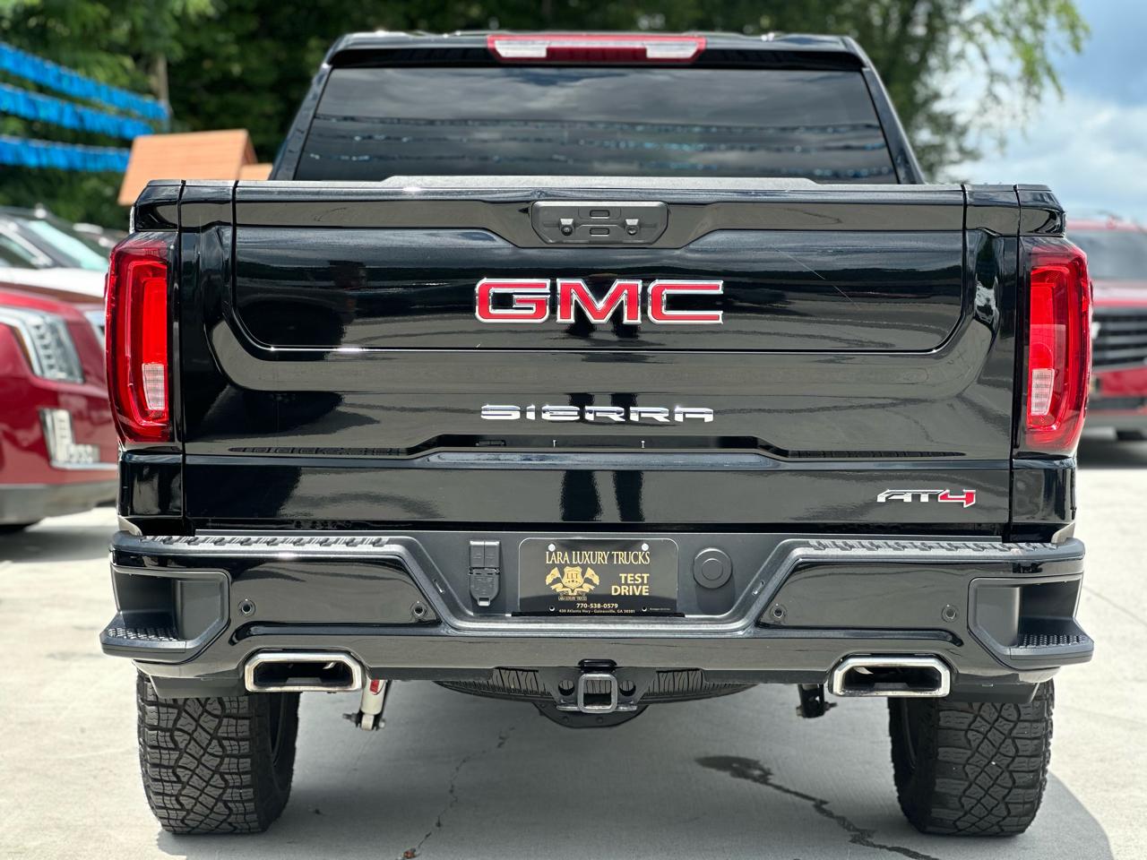 GMC Sierra 1500 AT4 Crew Cab 4WD 2025