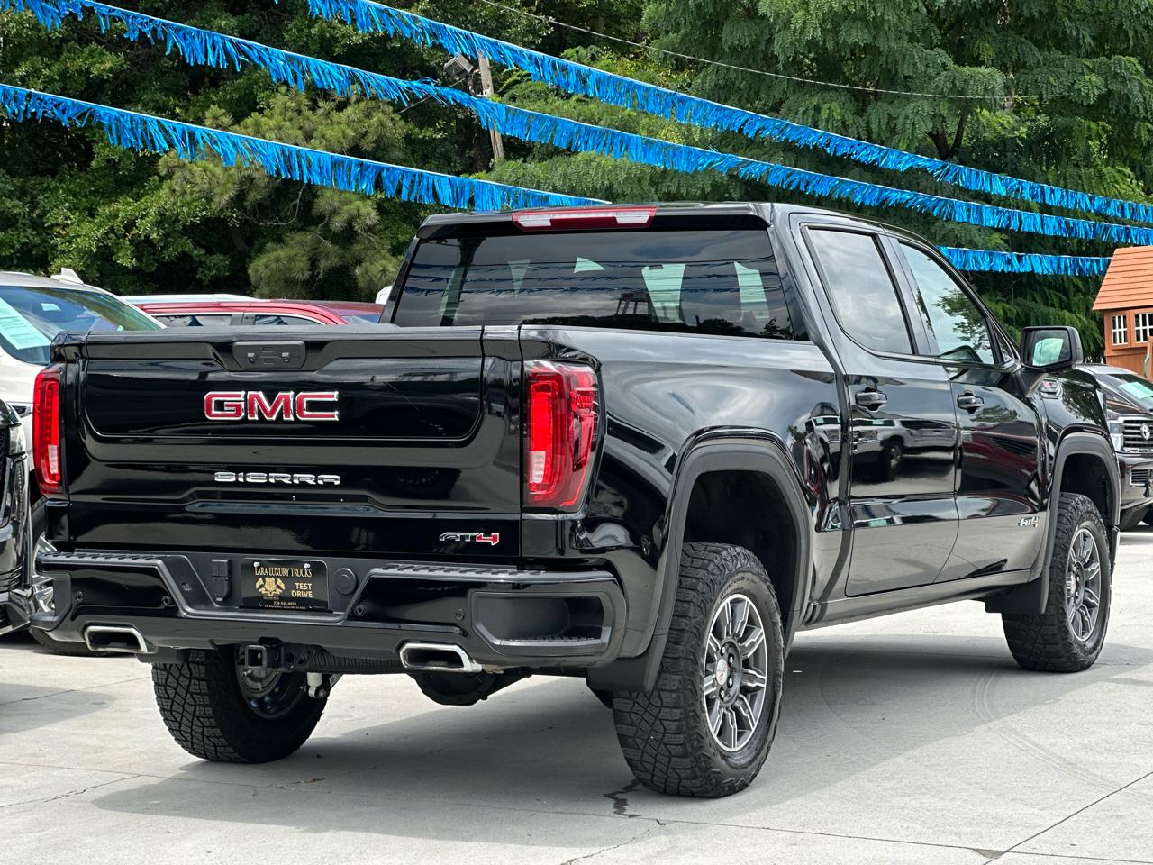 GMC Sierra 1500 AT4 Crew Cab 4WD 2025