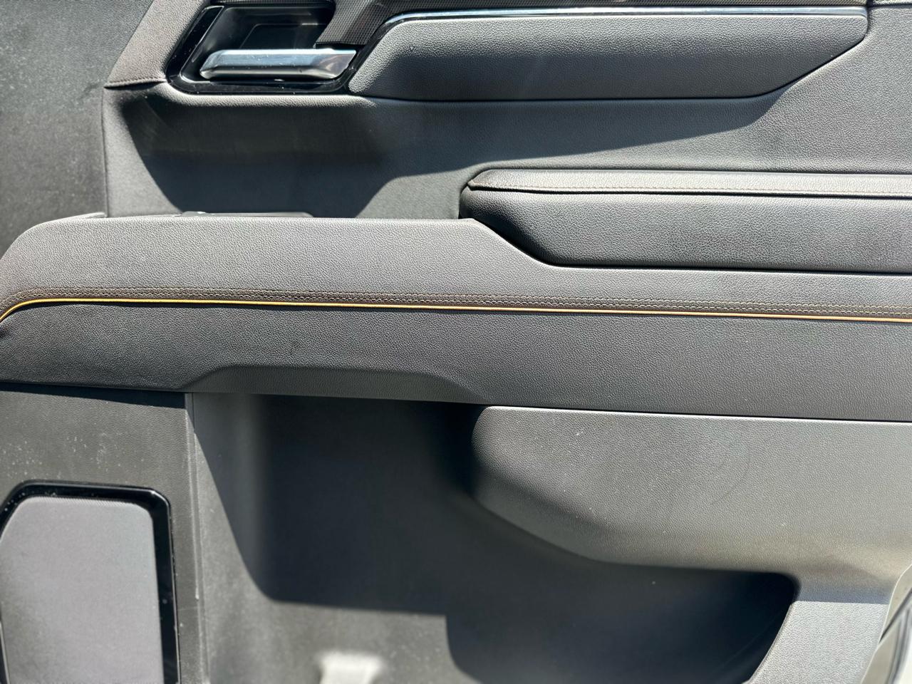 GMC Sierra 1500 AT4 Crew Cab 4WD 2025