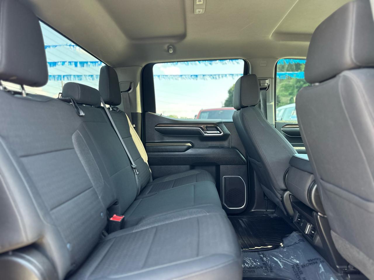 Chevrolet Silverado 1500 RST Crew Cab 2WD 2024
