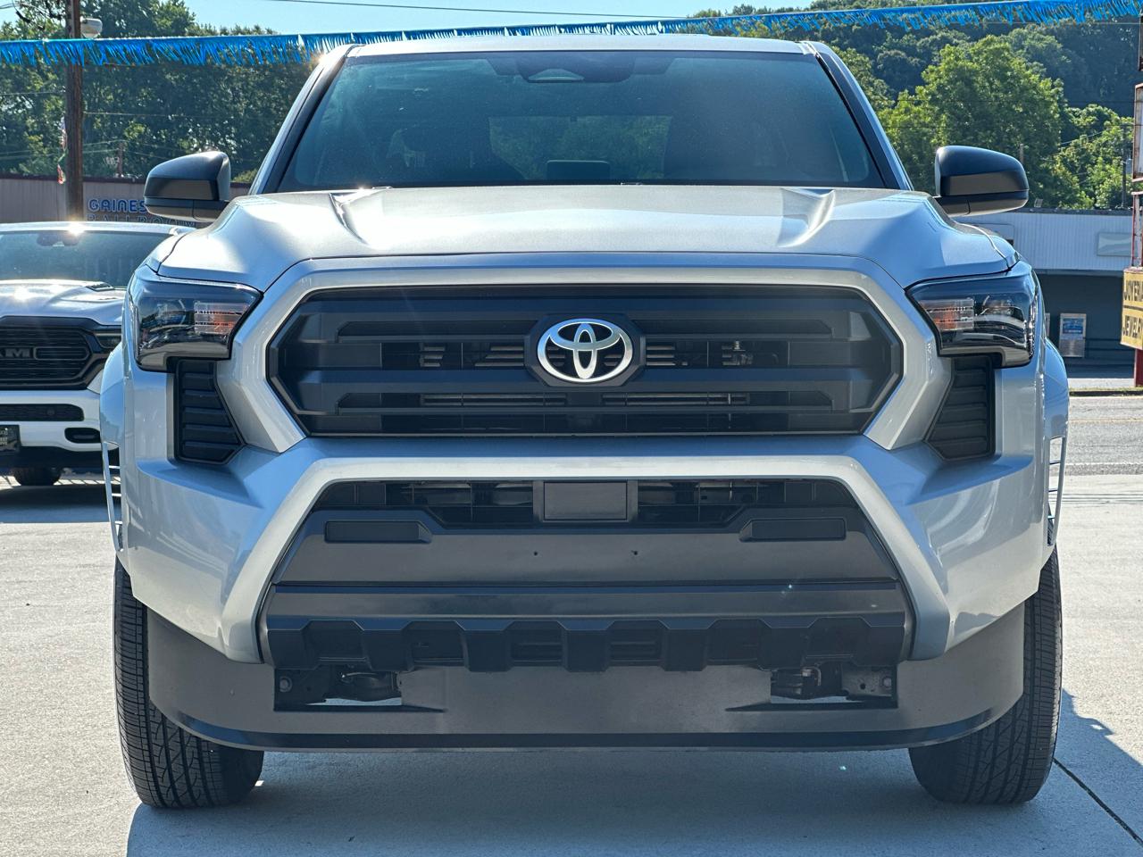 Toyota Tacoma SR Double Cab 2WD 2025