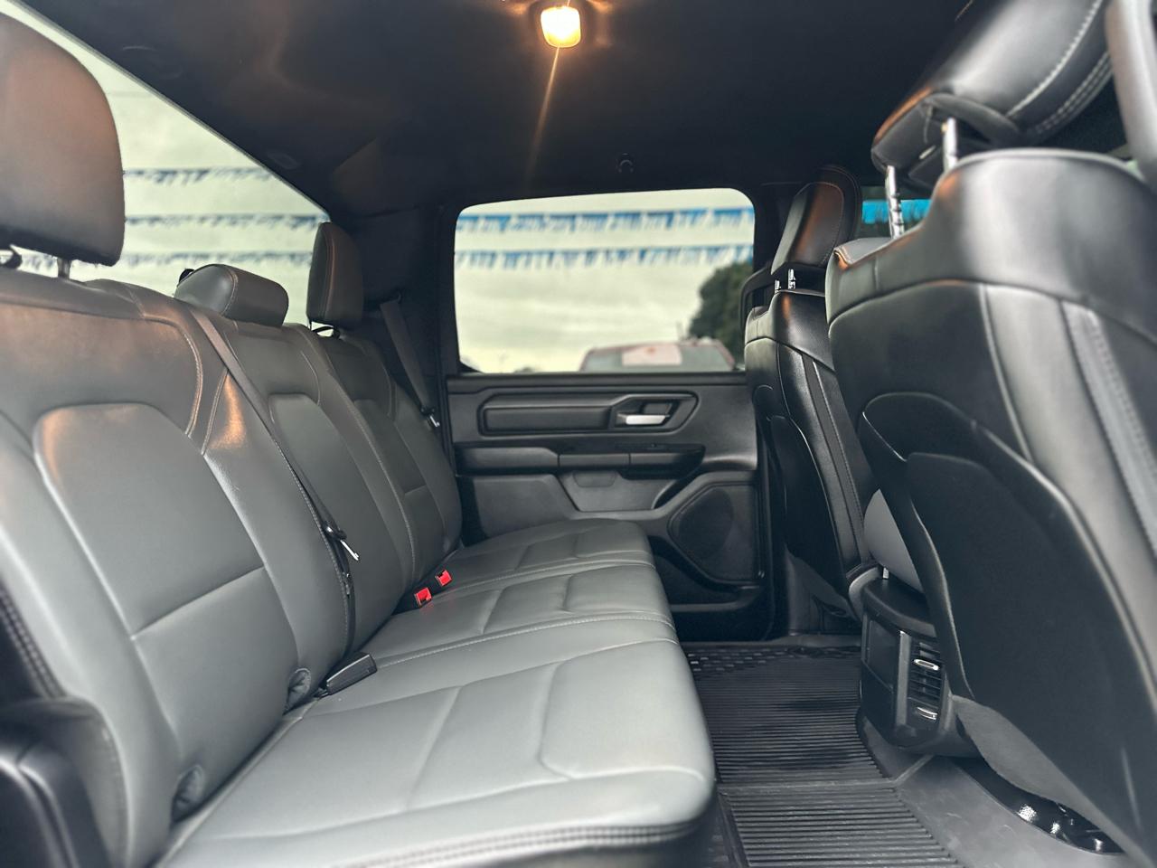 RAM 1500 Tradesman Crew Cab SWB 2WD 2024