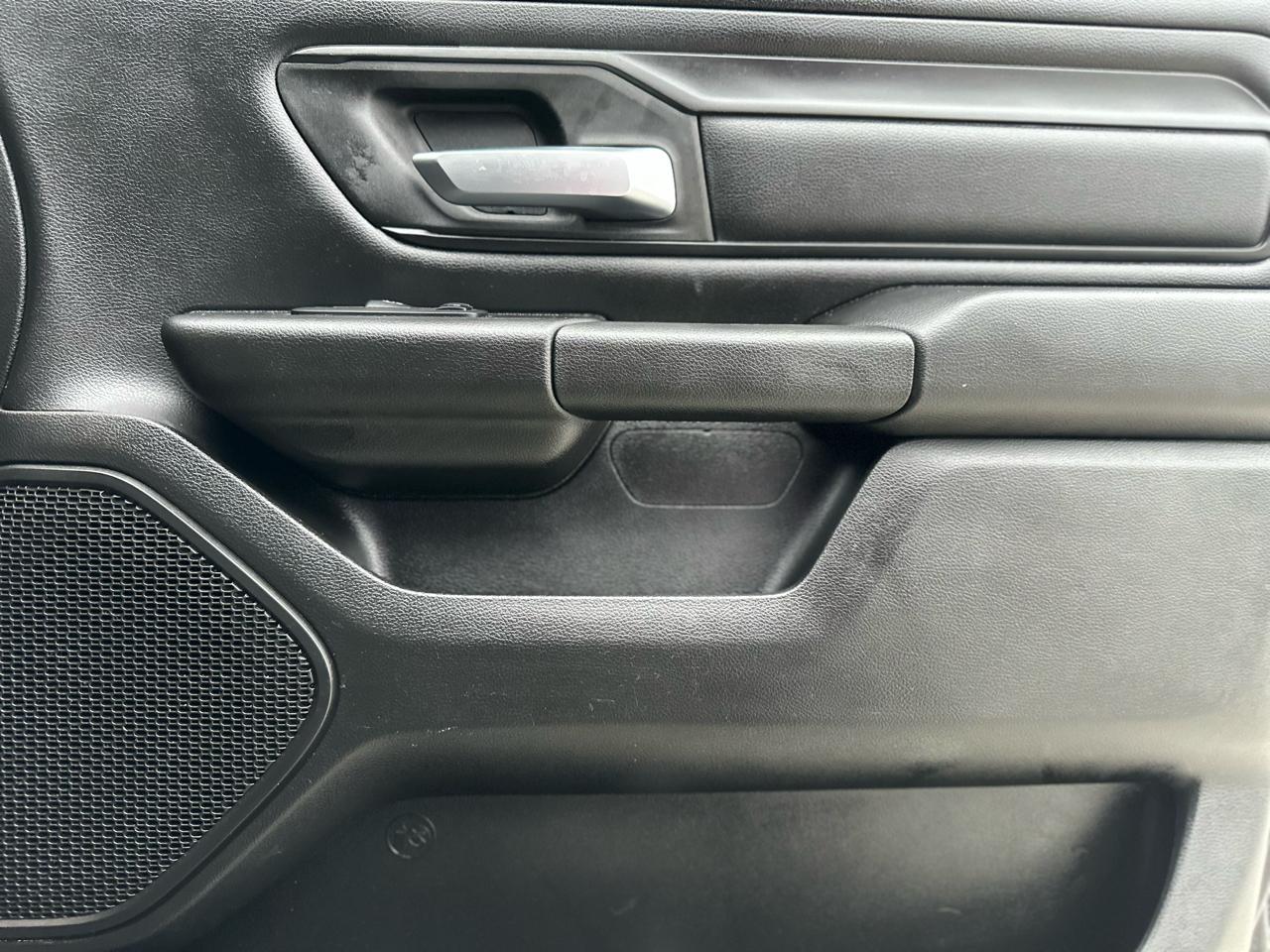 RAM 1500 Tradesman Crew Cab SWB 2WD 2024