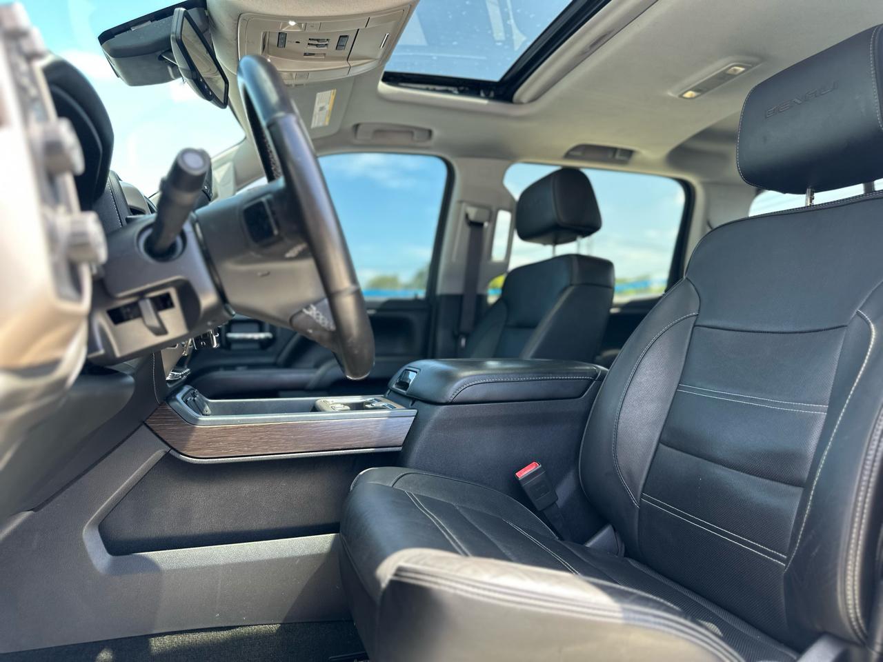 GMC Sierra 1500 Denali Crew Cab Short Box 4WD 2017