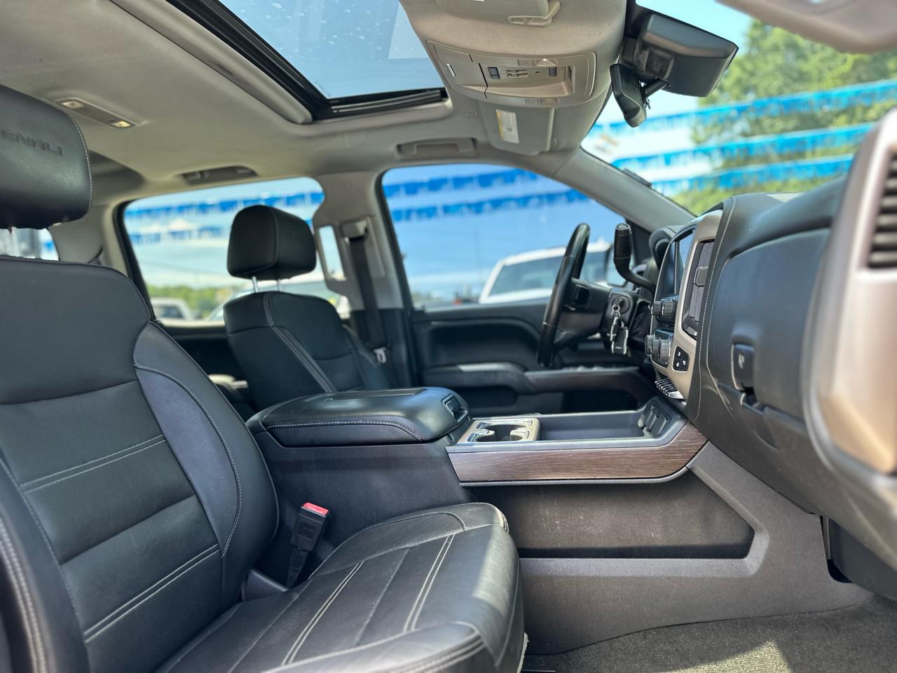 GMC Sierra 1500 Denali Crew Cab Short Box 4WD 2017