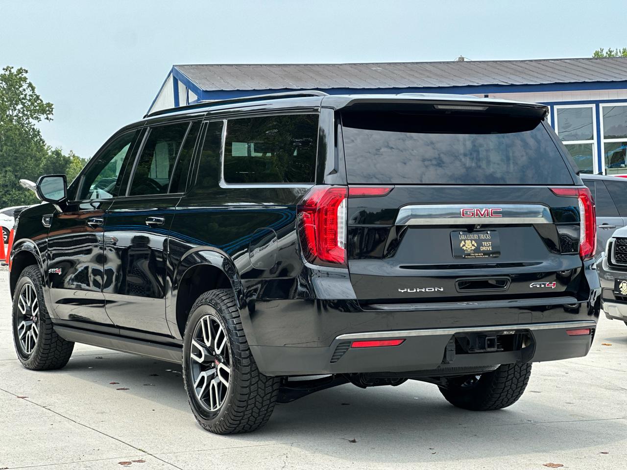 GMC Yukon XL AT4 2022