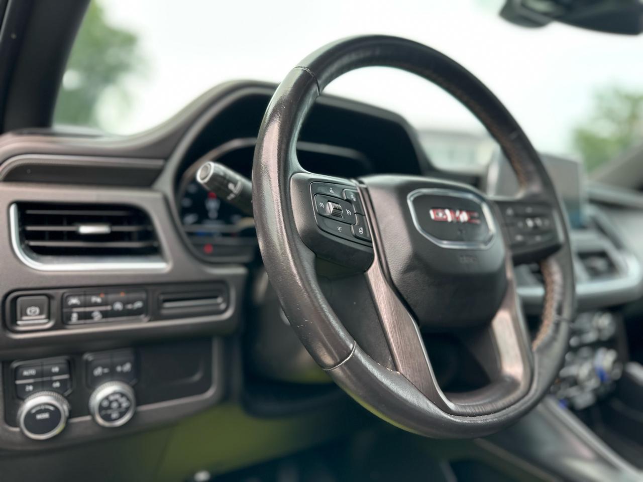 GMC Yukon XL AT4 2022