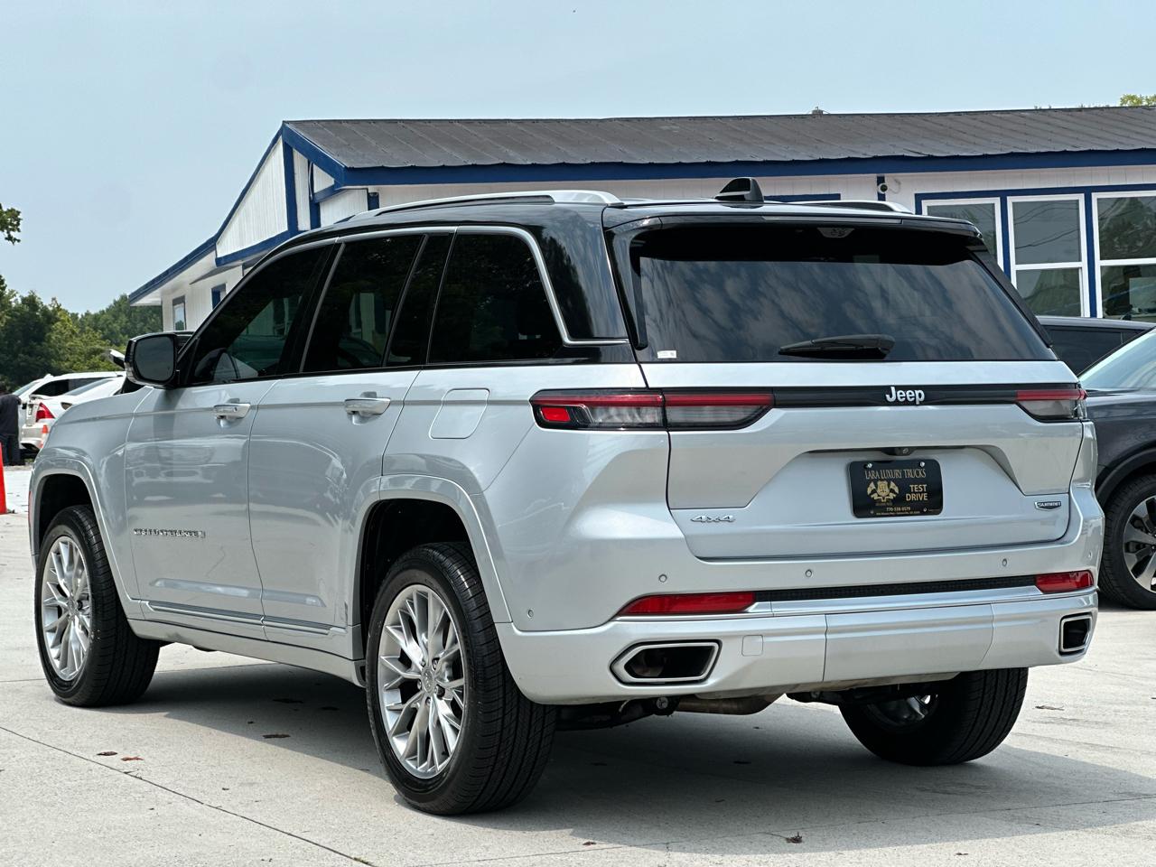 Jeep Grand Cherokee Summit 4WD 2022