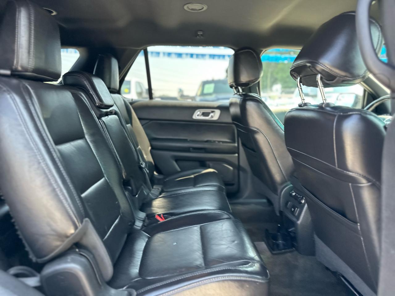 Ford Explorer Limited FWD 2011