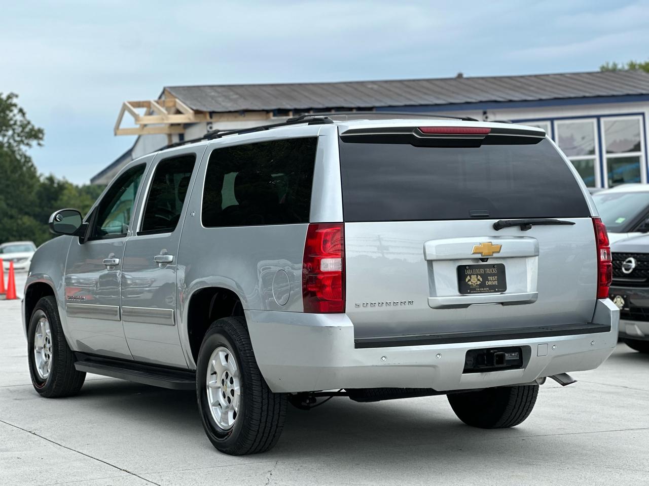 Chevrolet Suburban LT 1500 2WD 2014
