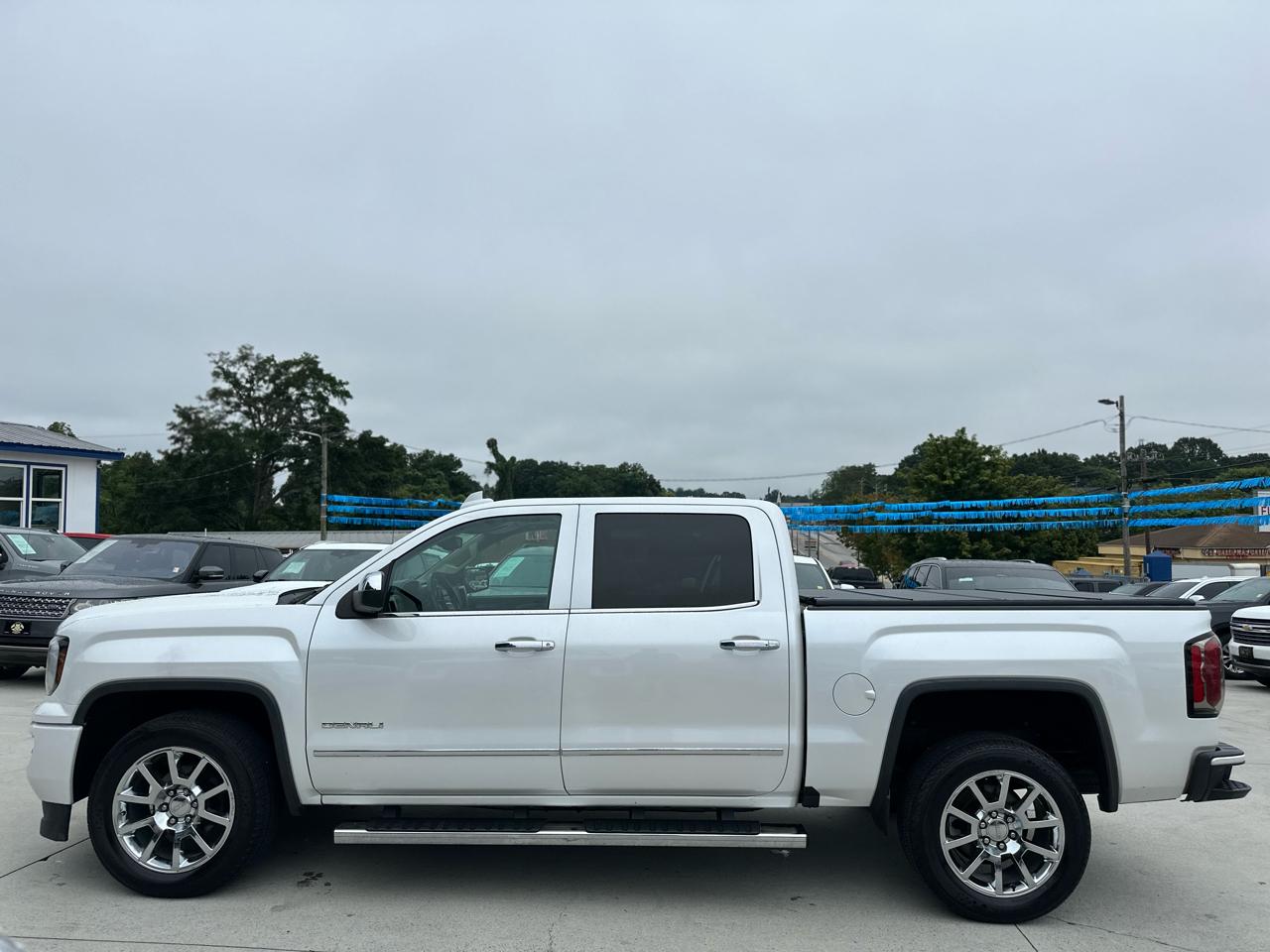 GMC Sierra 1500 Denali Crew Cab Short Box 4WD 2017