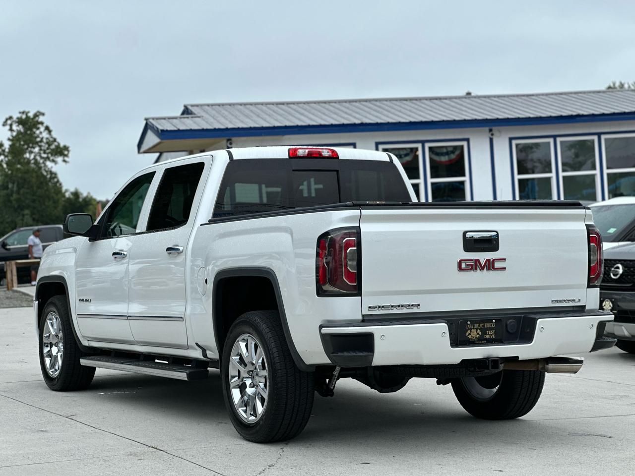 GMC Sierra 1500 Denali Crew Cab Short Box 4WD 2017
