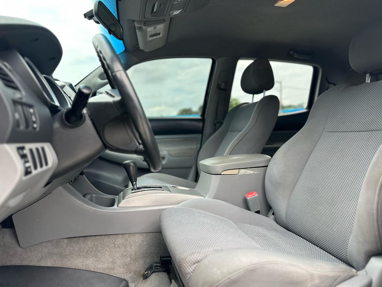 Toyota Tacoma PreRunner Double Cab V6 Auto 2WD 2006