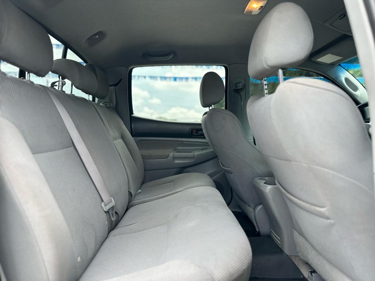 Toyota Tacoma PreRunner Double Cab V6 Auto 2WD 2006