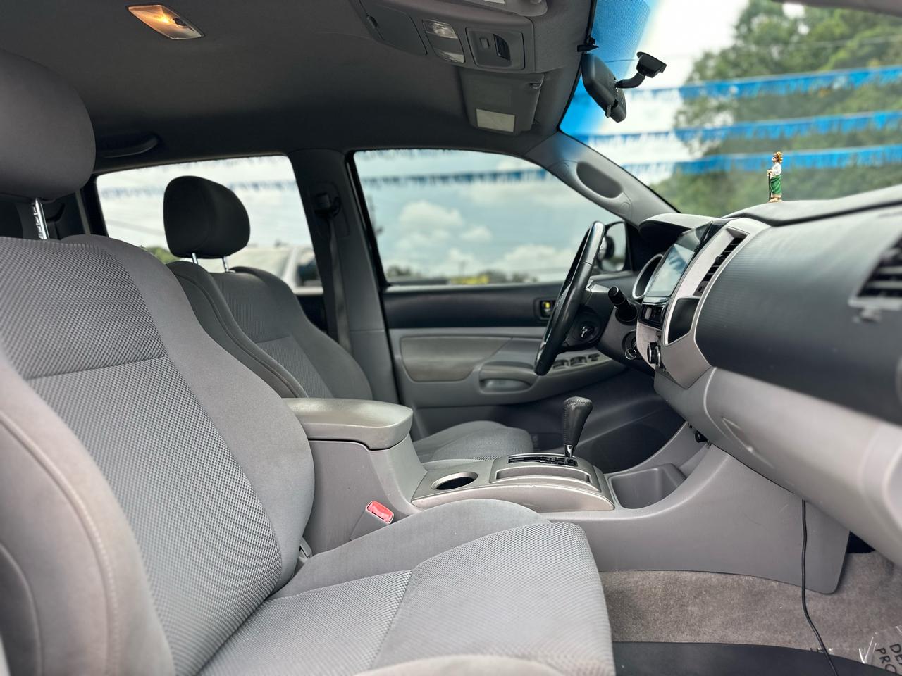 Toyota Tacoma PreRunner Double Cab V6 Auto 2WD 2006