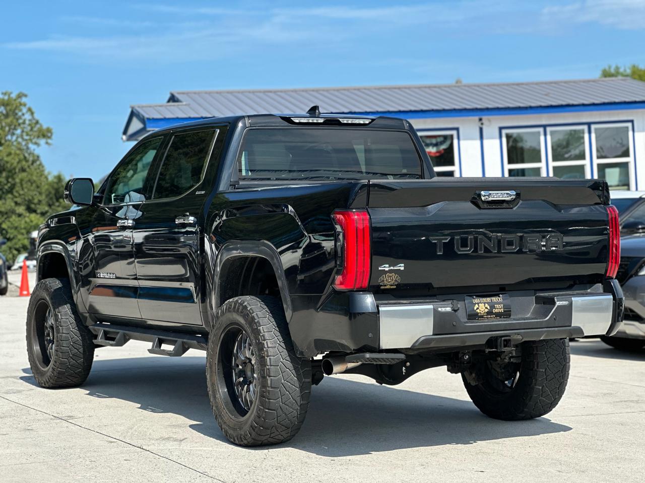 Toyota Tundra Limited CrewMax 4WD 2022