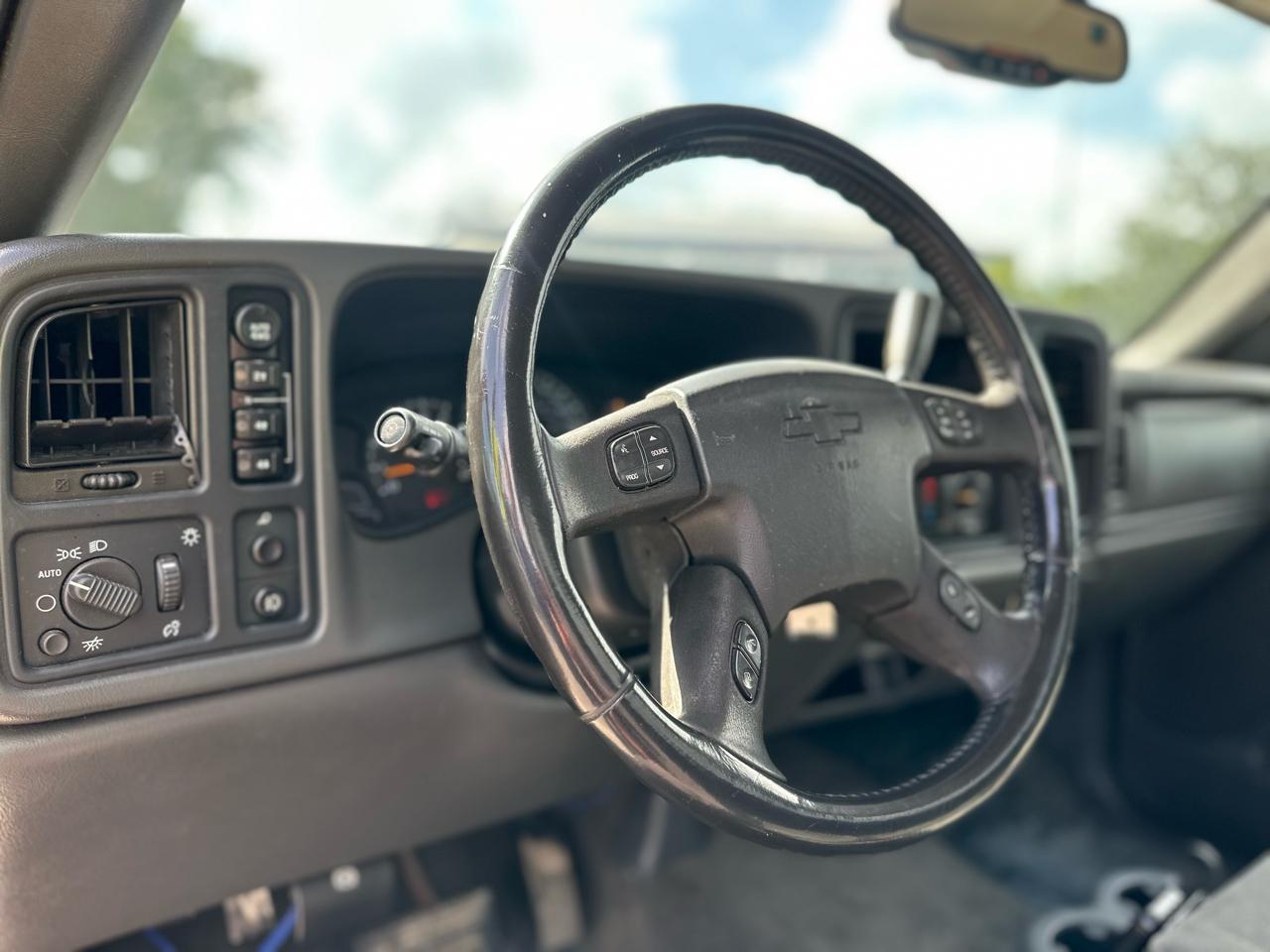 Chevrolet Silverado 1500 LS 4WD 2006