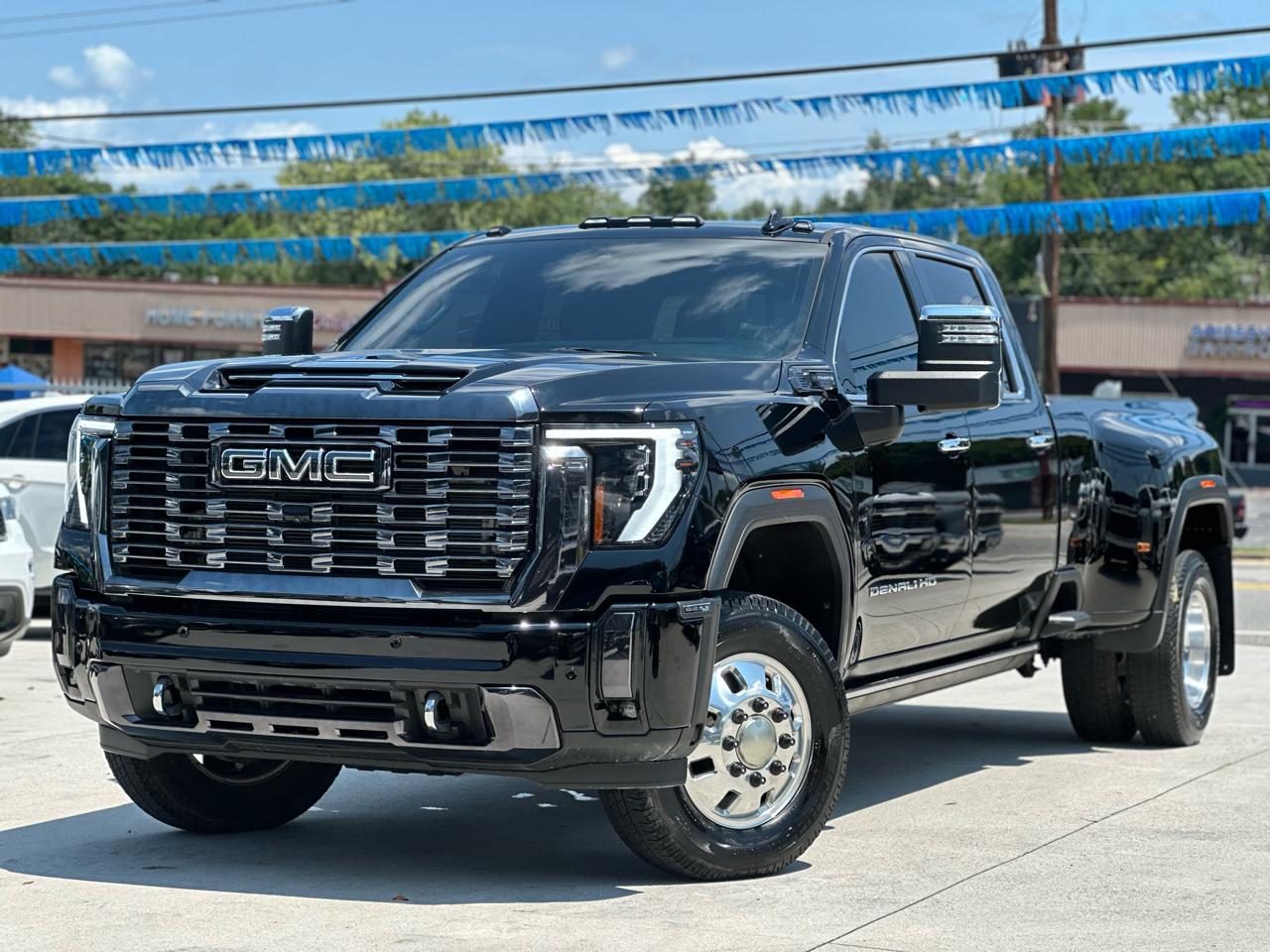 GMC Sierra 3500HD Denali Ultimate Crew Cab 4WD 2024