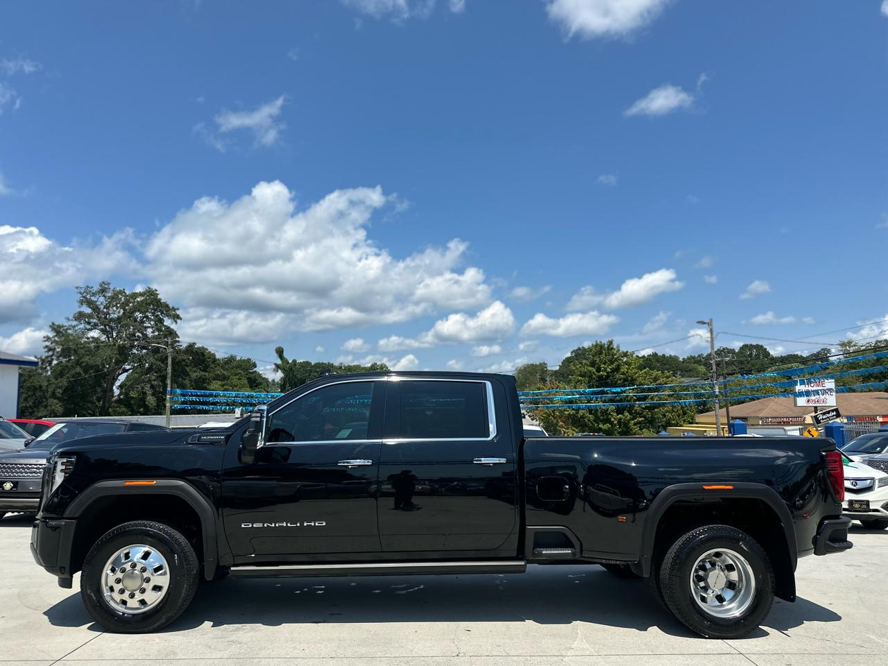 GMC Sierra 3500HD Denali Ultimate Crew Cab 4WD 2024