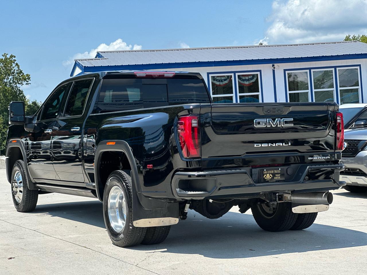 GMC Sierra 3500HD Denali Ultimate Crew Cab 4WD 2024