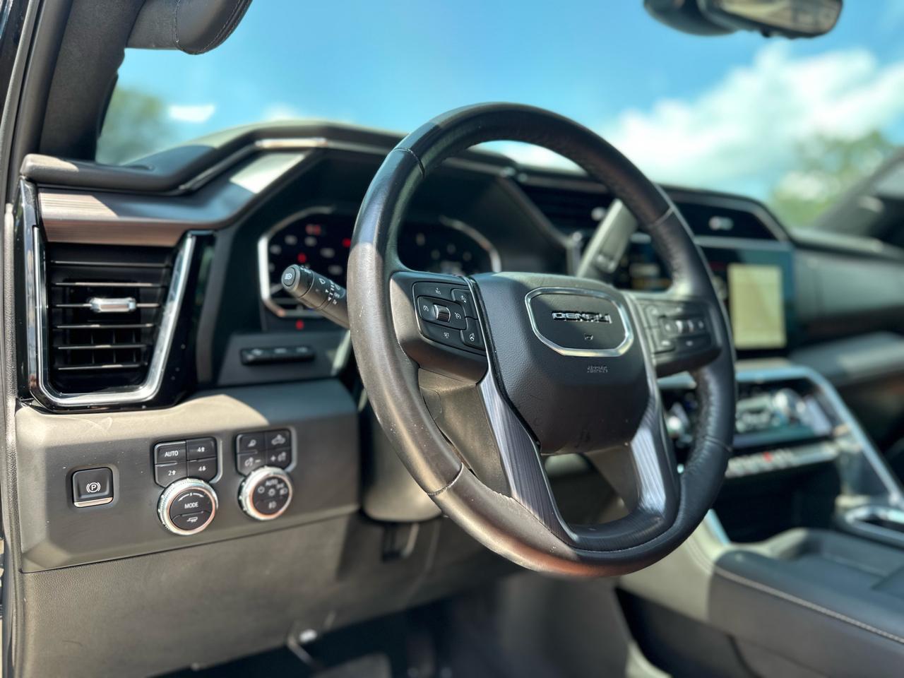 GMC Sierra 3500HD Denali Ultimate Crew Cab 4WD 2024