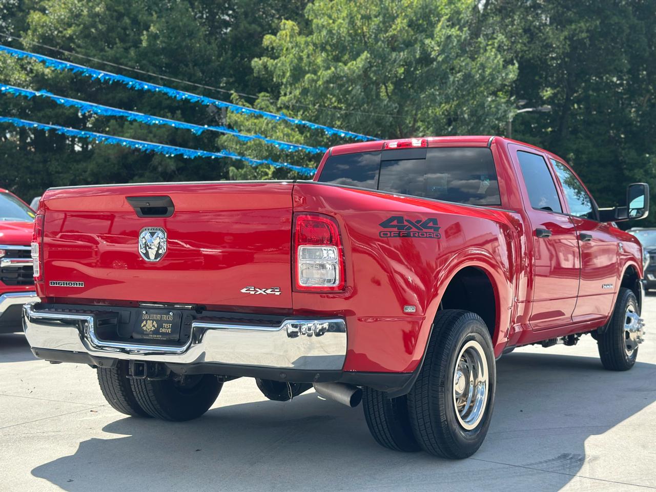 RAM 3500 Tradesman Crew Cab 4WD DRW 2022