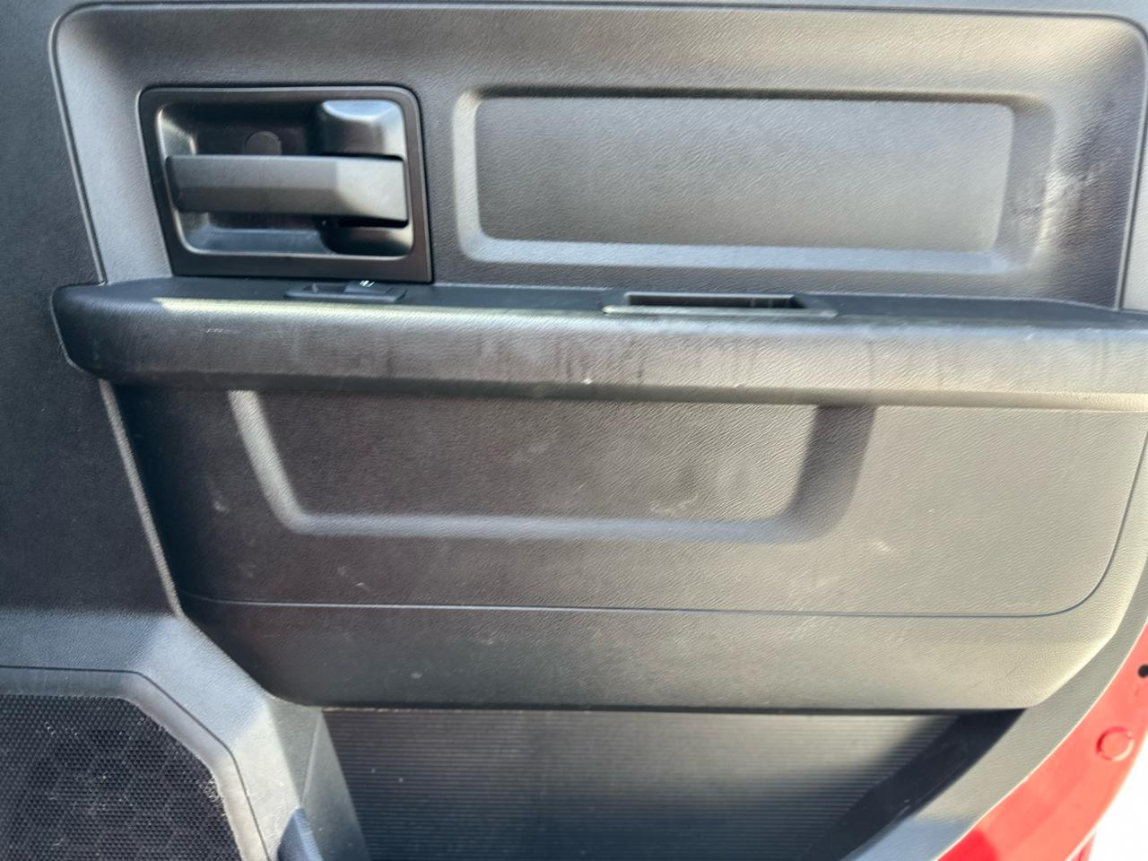 RAM 3500 Tradesman Crew Cab 4WD DRW 2022