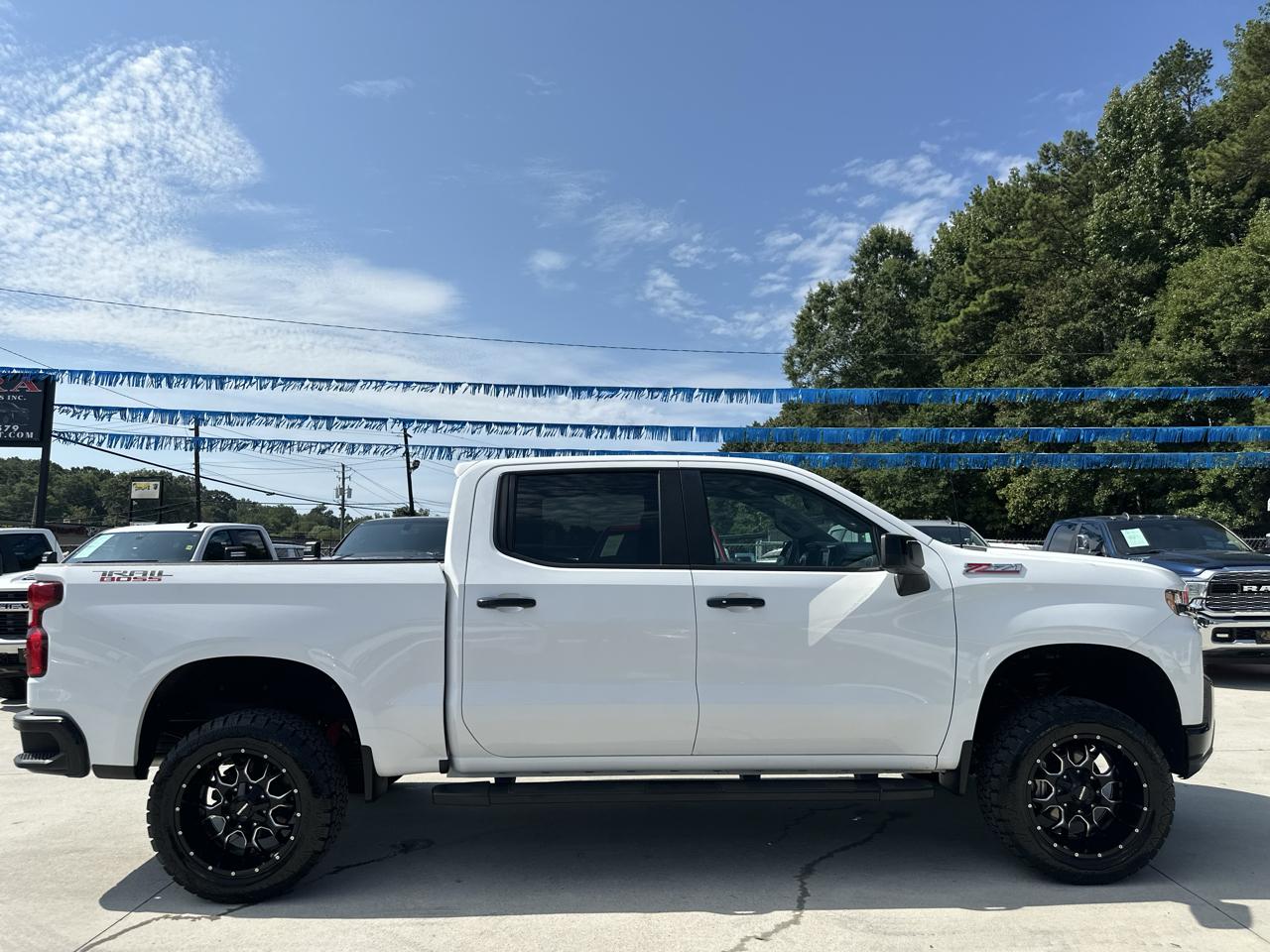 Chevrolet Silverado 1500 Limited LT Trail Boss Crew Cab Long Box 4WD 2022