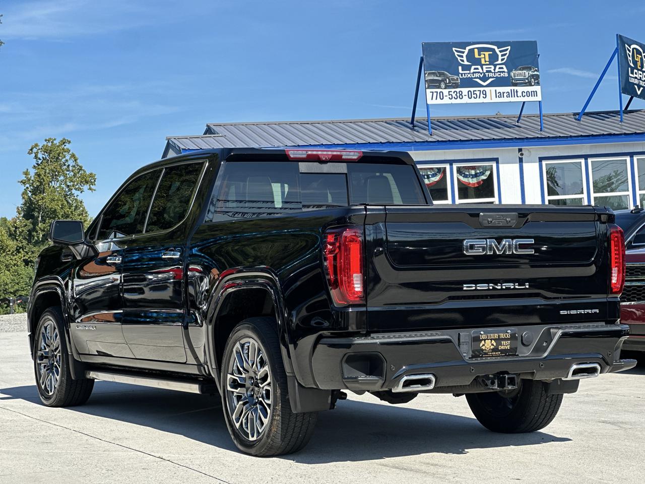 GMC Sierra 1500 Denali Ultimate Crew Cab 4WD 2024