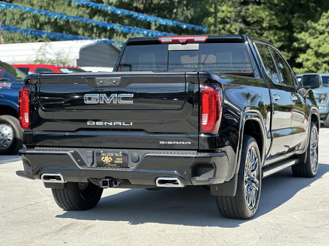 GMC Sierra 1500 Denali Ultimate Crew Cab 4WD 2024