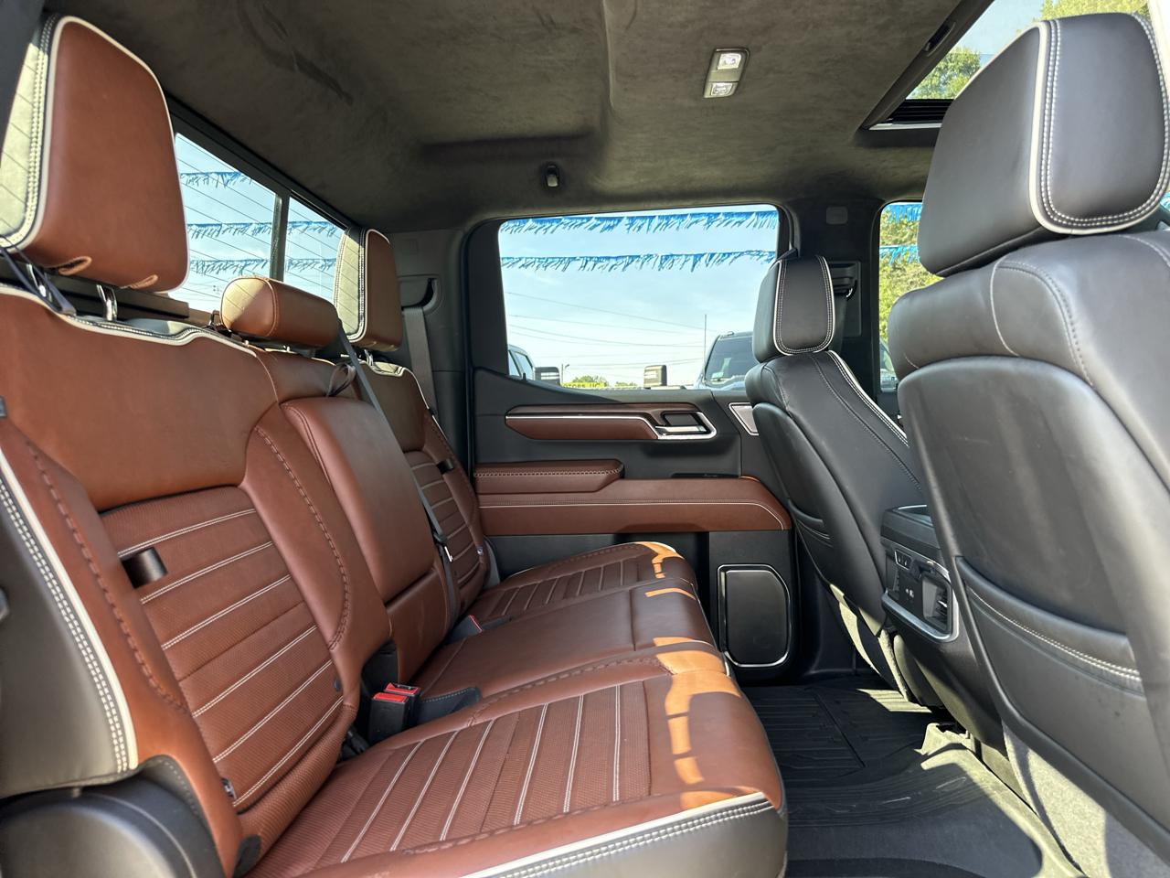 GMC Sierra 1500 Denali Ultimate Crew Cab 4WD 2024